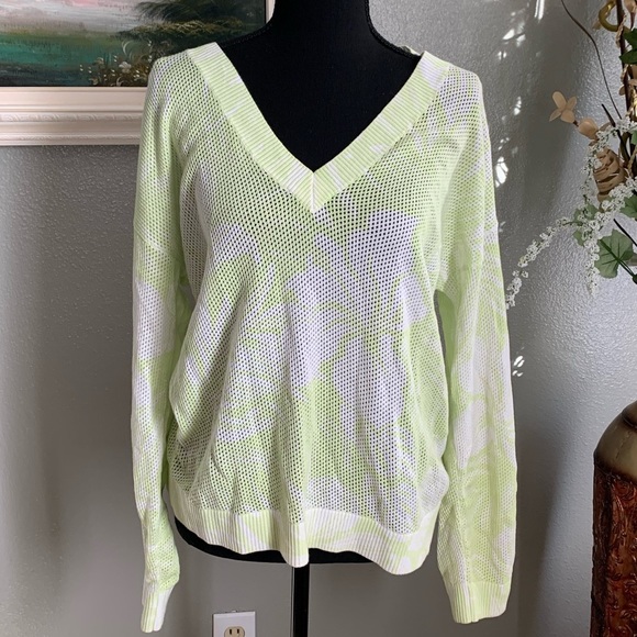 Tommy Bahama Women’s Knit Mesh Top Size S/P - Picture 9 of 17